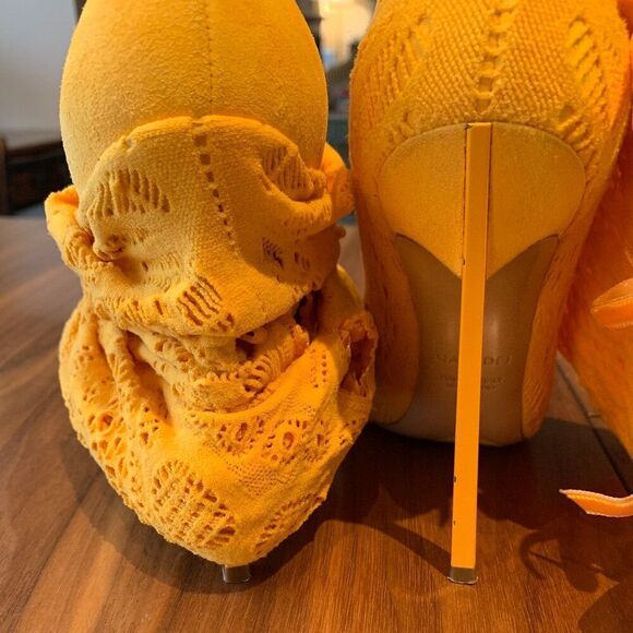Casadei BOOTS, yes boots, over knee knit , saffron yellow, new, euro sz 35, sz 4 - Picture 10 of 16